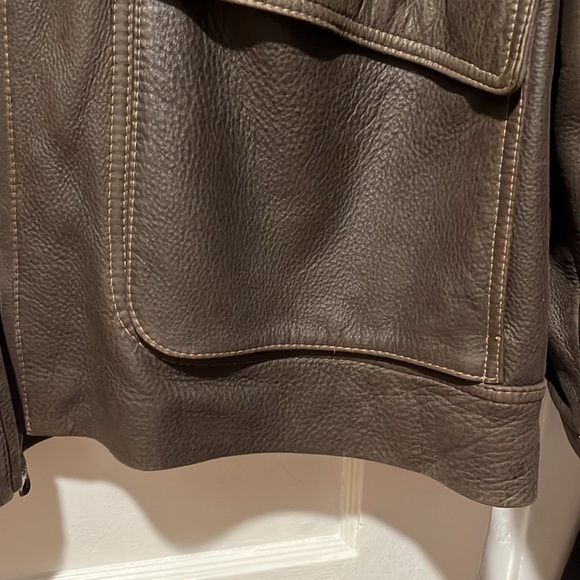 Men’s Columbia Leather Jacket - Picture 8 of 11